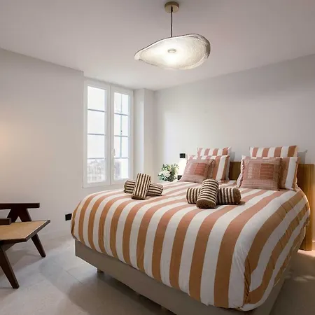 アパート Maya カンヌ