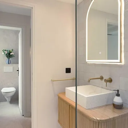 Apartment Cosy & Elegant, A 2 Pas De La